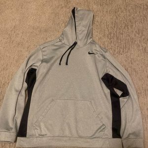 Nike ThermaFit XL hoodie
